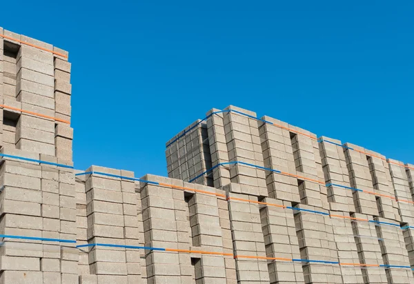 Empilhados tijolos — Fotografia de Stock