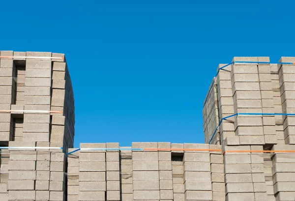 Piled up bricks — Stock Photo, Image