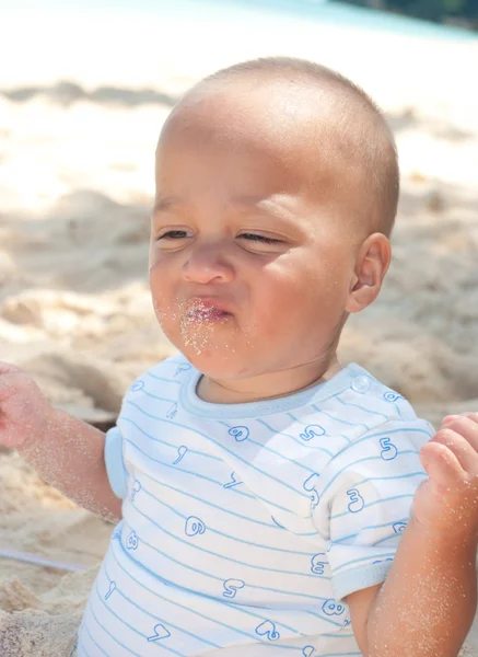 Baby on beach — Stock Photo, Image