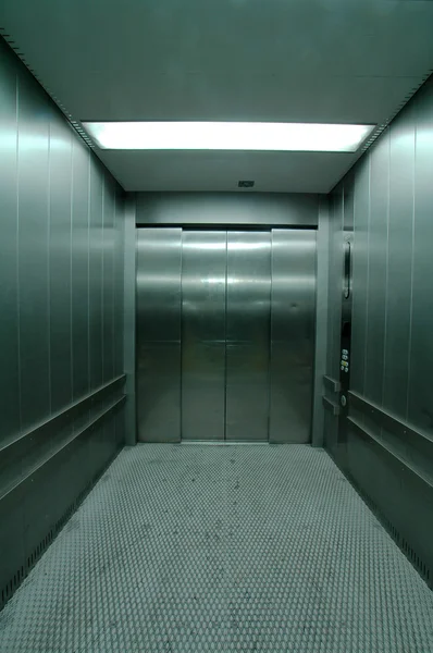 钢制电梯 — 图库照片