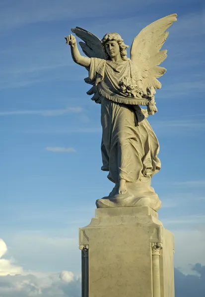 Ángel y cielo — Foto de Stock