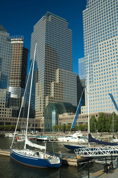 Yachts and wtc — Stock Photo, Image