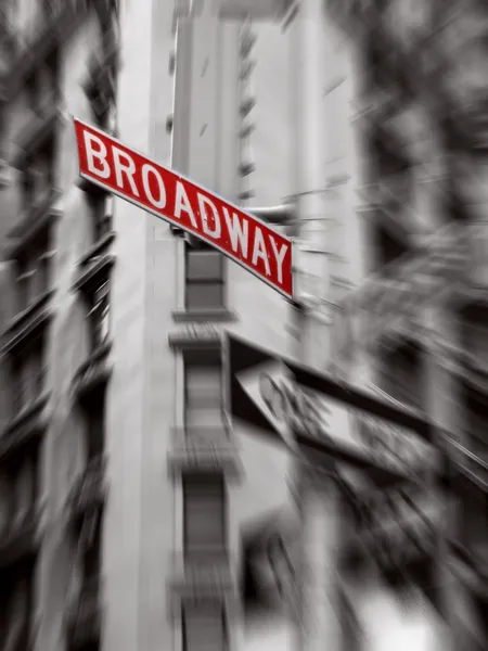 Panneau rouge Broadway — Photo