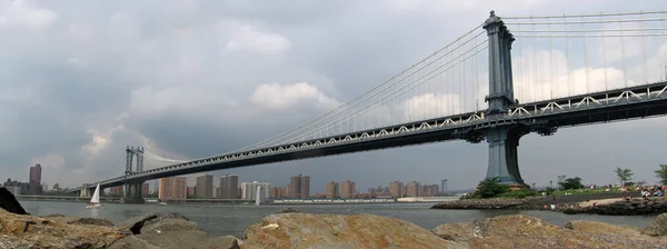 Manhattan bridge panorama — Stock Photo, Image