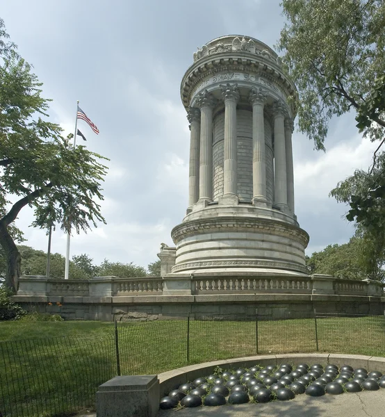 Soldiers' and Sailors' monument — Stock Photo, Image