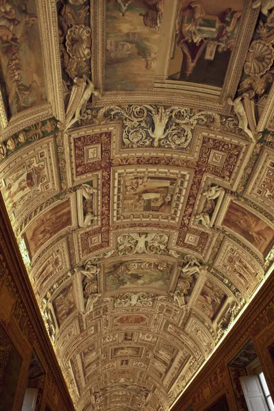 バチカン博物館の天井 — ストック写真