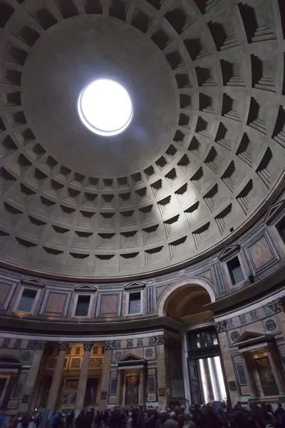 Panteón, Roma, interior y cúpula — Foto de Stock