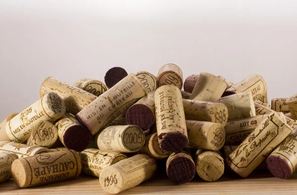 Pile de bouchons de vin utilisés — Photo