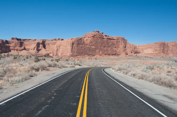 Woestijnweg — Stockfoto