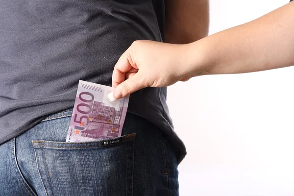 Tirando 500 euros do bolso — Fotografia de Stock