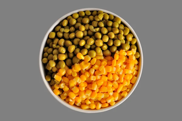Maïs en erwten op grijs — Stockfoto