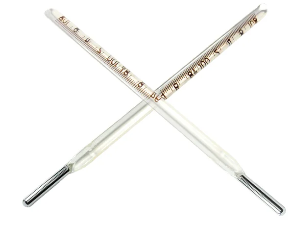 Zwei Thermometer auf weißem Hintergrund — Stockfoto