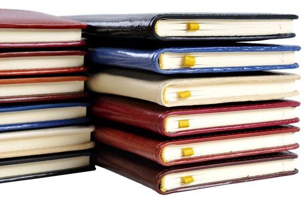 Pilas de coloridos cuadernos de cuero —  Fotos de Stock