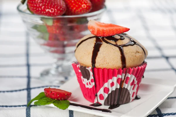 Strawberry muffin — Stock Photo, Image