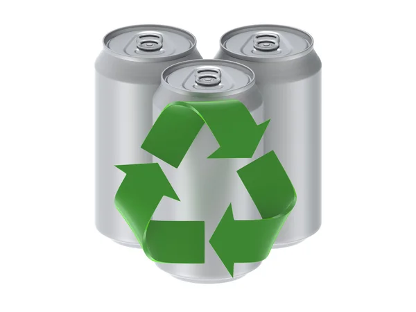 Tres latas aisladas sobre fondo blanco con logo de reciclaje —  Fotos de Stock