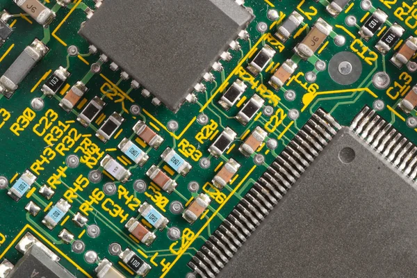 Placa de circuito impresso eletrônico com chips — Fotografia de Stock
