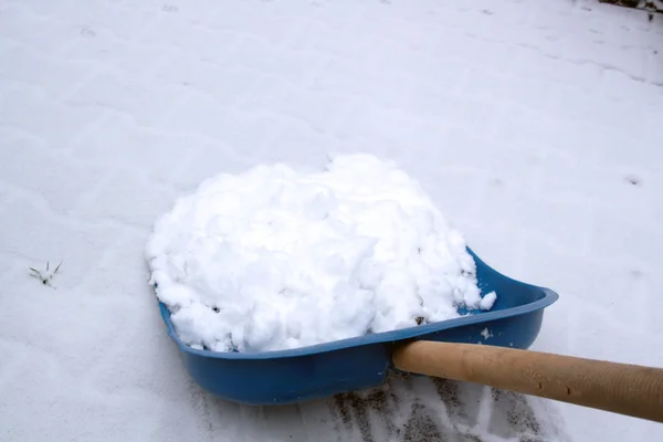 雪のシャベル ロイヤリティフリーのストック画像