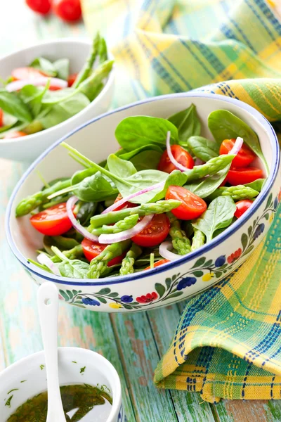 Špenátový salát — Stock fotografie
