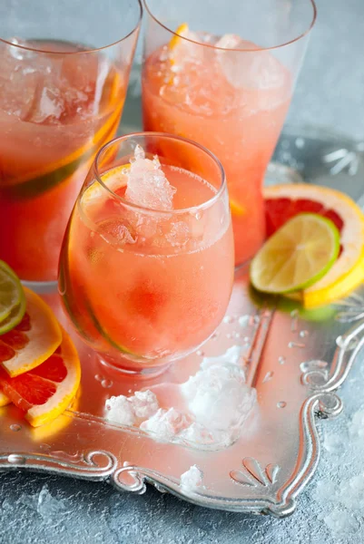 Рожевий грейпфрут напої — стокове фото