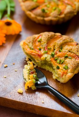 Apricot and pistachio tart clipart