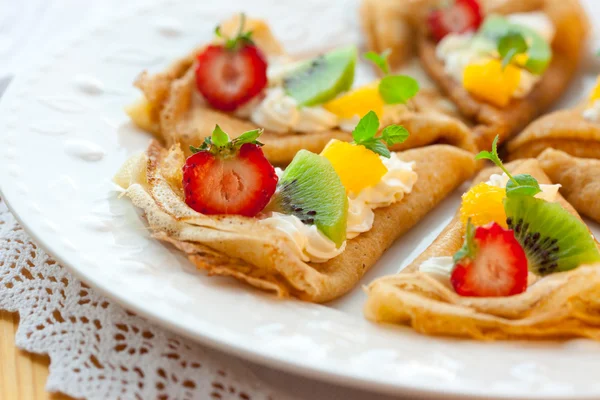 stock image Crepes with fruits