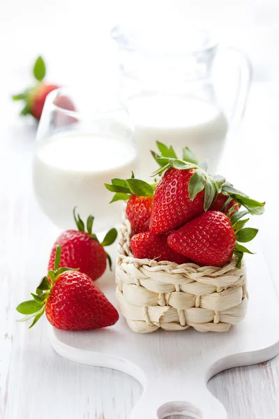 Φράουλα και γάλα — Φωτογραφία Αρχείου