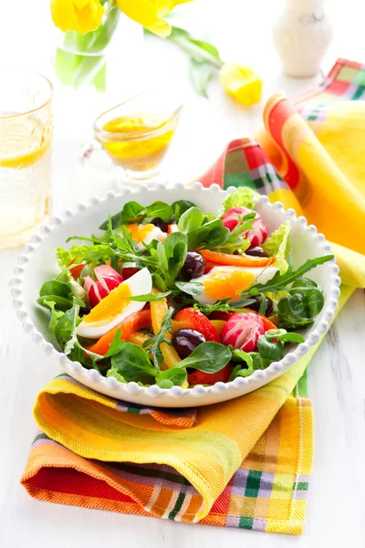 Lente salade — Stockfoto