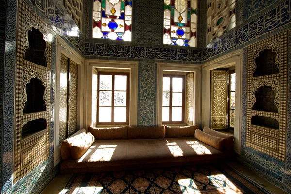 トプカピ宮殿、イスタンブール中トルコのスルタン部屋の詳細 ストック画像