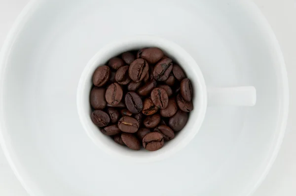 Une tasse de café isolé sur fond blanc. — Photo