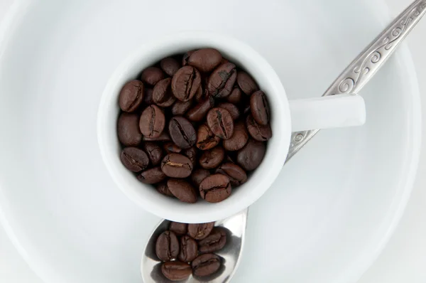 Secangkir kopi diisolasi pada latar belakang putih. — Stok Foto