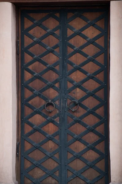 Imagen de primer plano de puertas antiguas — Foto de Stock