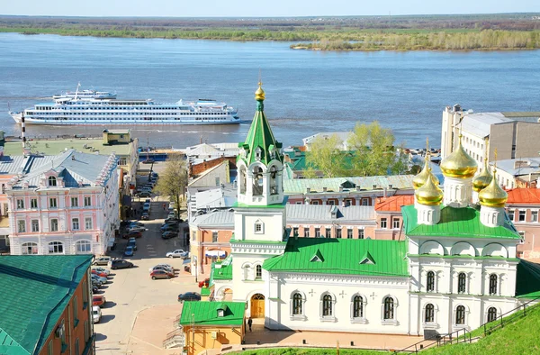 Vista da primavera de Nizhny Novgorod, Rússia — Fotografia de Stock