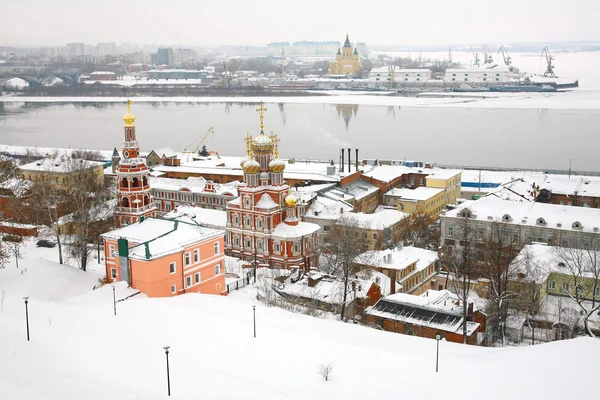 Januari weergave van strelka Nizjni novgorod in Rusland — Stockfoto