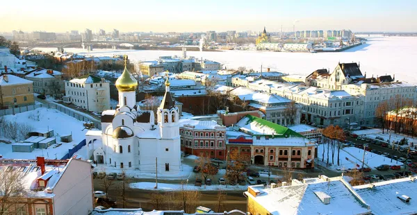 Panoramatický pohled na leden Nižnij novgorod, Rusko — Stock fotografie
