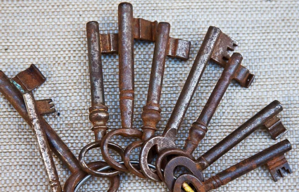 Rostiga nycklar — Stockfoto