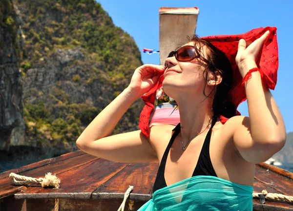 Donna felice sulle isole Phi Phi — Foto Stock