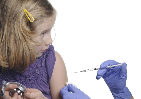 Vacunaciones infantiles en un blanco —  Fotos de Stock