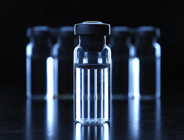 Flesjes van medicatie — Stockfoto