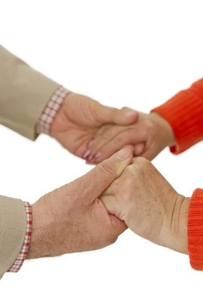 Handen houden elkaar — Stockfoto