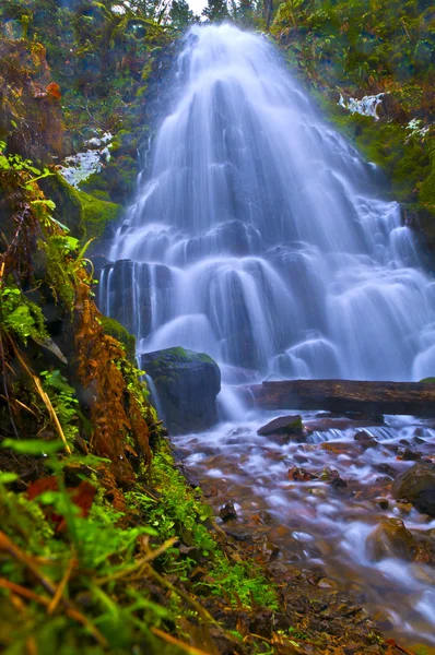 Спектакльный водопад — стоковое фото