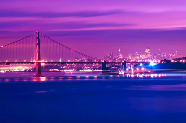 Golden Gate Bridge à noite — Fotografia de Stock