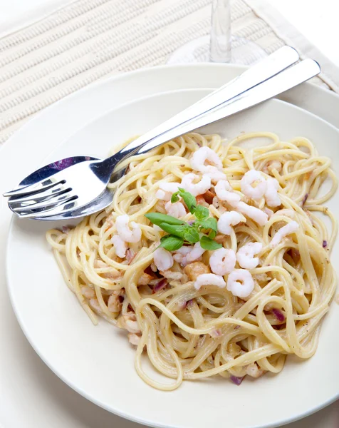 spagetti karides ile