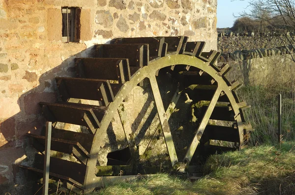 Stary młyn koło w preston mill, wschód linton — Zdjęcie stockowe