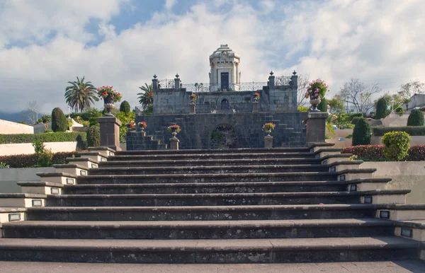 Una escalera de jardín — Foto de Stock