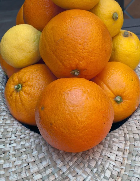 Several oranges and lemons — Stock Photo, Image