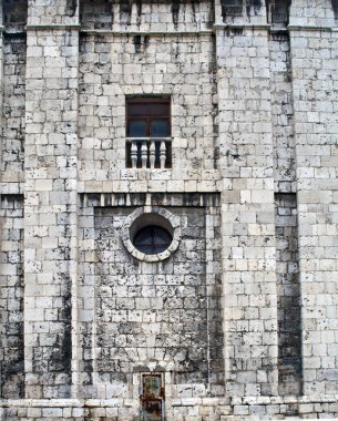 Taş duvar