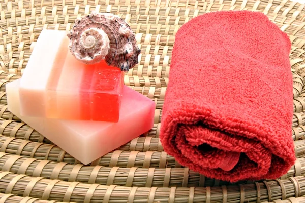 Pyyhkeet ja saippua värit — kuvapankkivalokuva