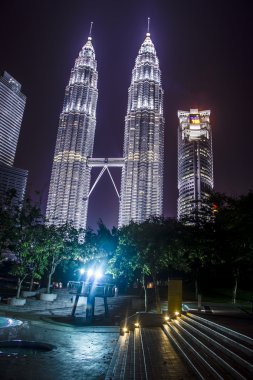 Petronas Towers clipart