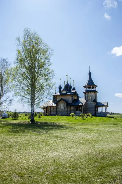 Église orthodoxe en bois — Photo