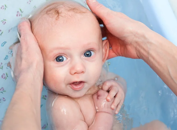 Kąpiel dla dzieci — Zdjęcie stockowe